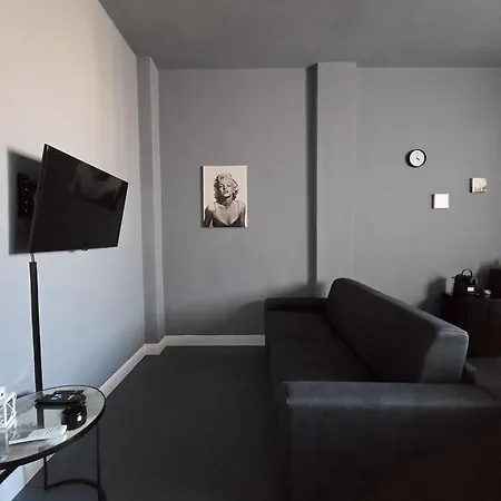 Mazzini Plaza Apartment Lecce Exterior photo