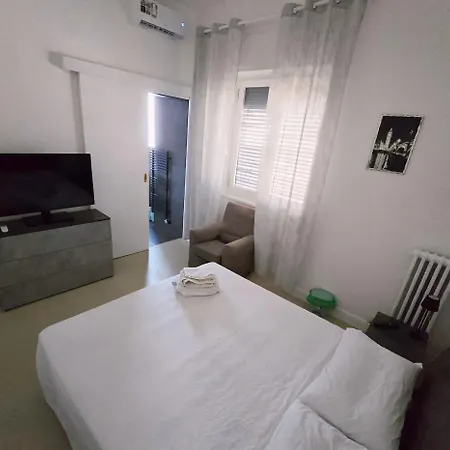 Mazzini Plaza Apartment Lecce Exterior photo